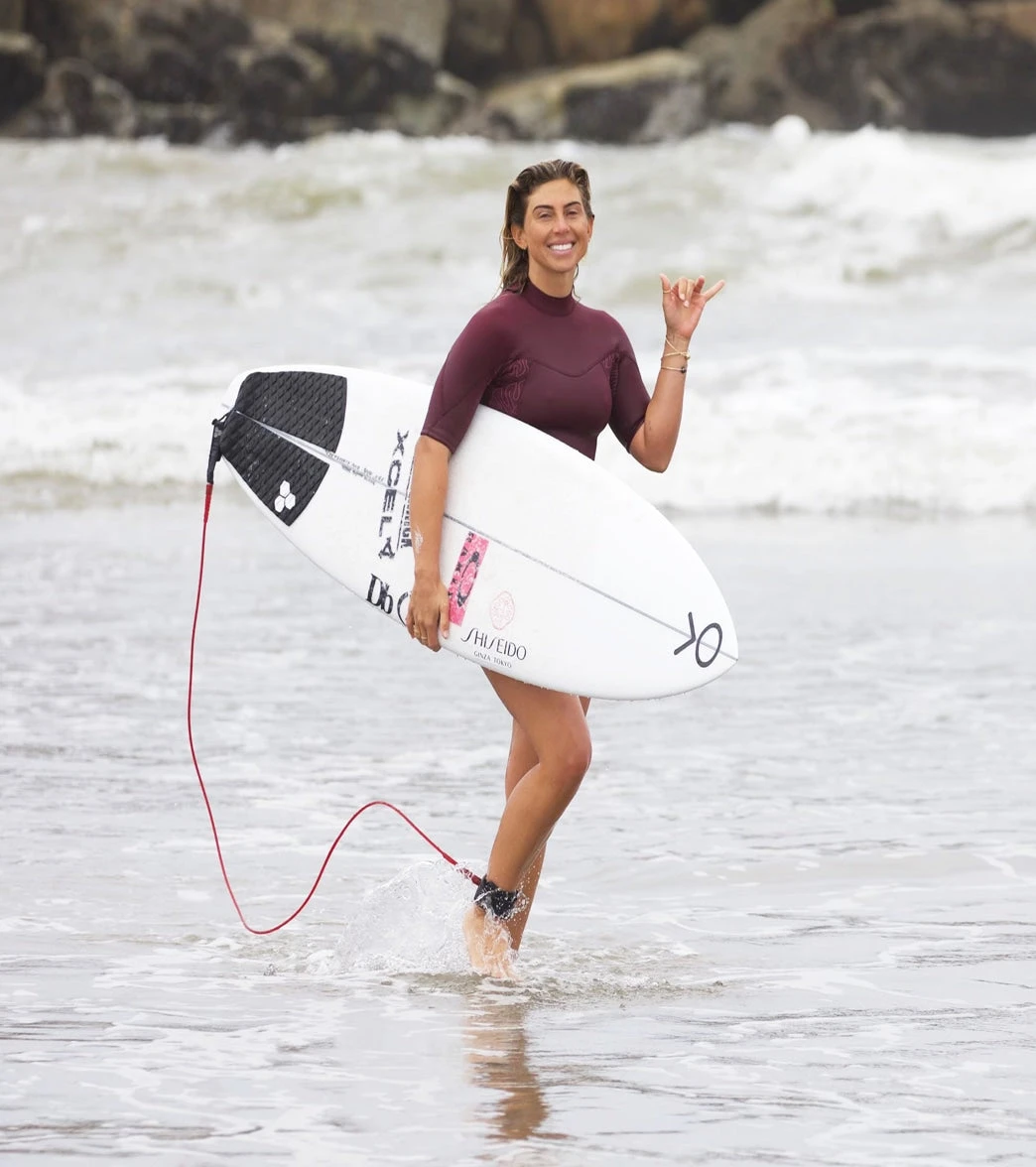 Xcel Women's Axis 2MM Back Zip Boy Short Cut Spring Suit 5 Xcel Women's Axis 2MM Back Zip Boy Short Cut Spring Suit - Image 3