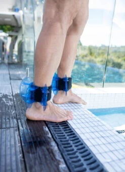 Hydrorevolution Aqualogix MAXIMUM Resistance Fin/Cuff -Daily Swim Wear 8678467174568 blue 3a