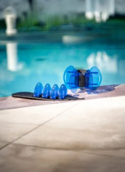 Hydrorevolution Aqualogix MAXIMUM Resistance Fin/Cuff -Daily Swim Wear 8678467174568 blue 4a